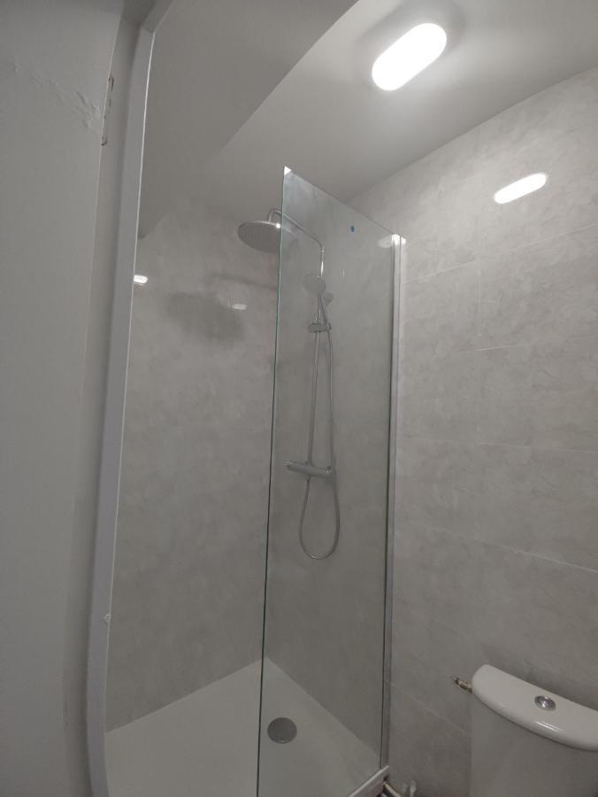 Reu-Nid Hostel ปารีส ภายนอก รูปภาพ
